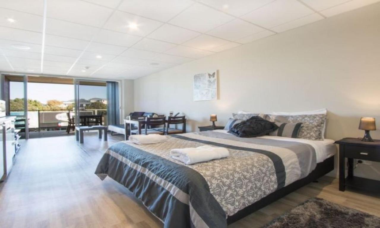 Beach Pacific Apartments Waihi Chambre photo